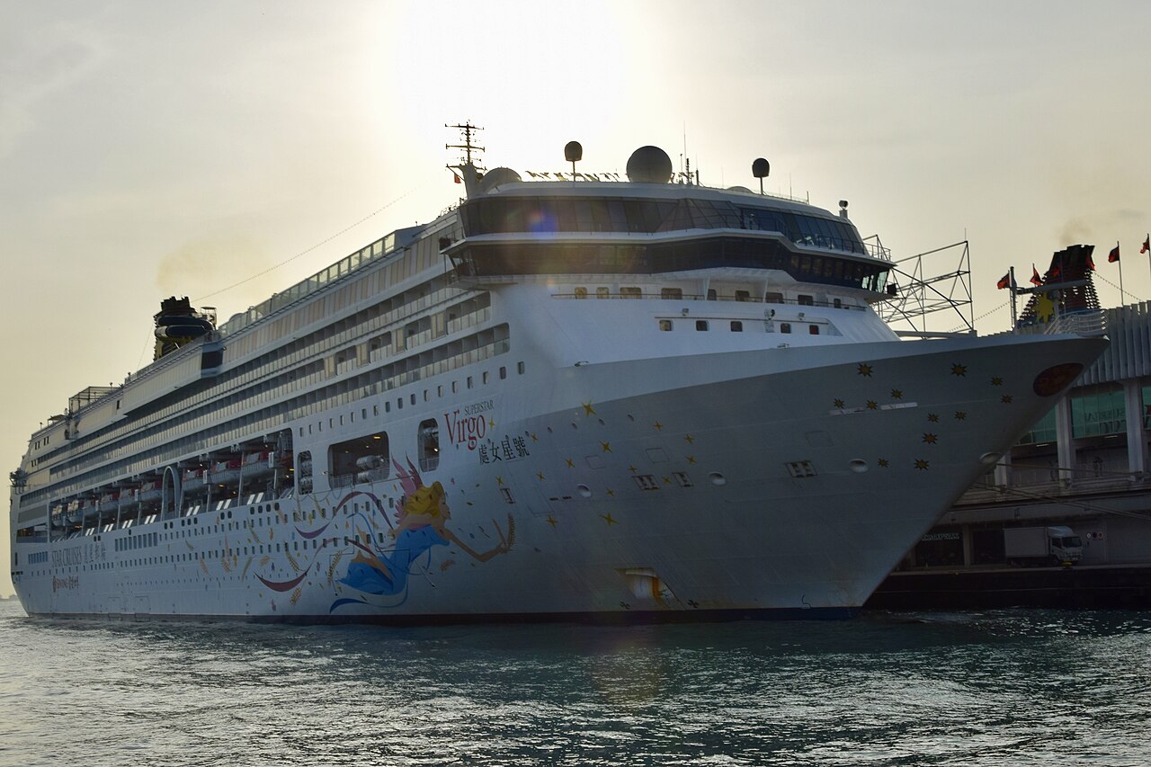 cruise ship ocean (foto: Ank Kumar / CC BY-SA 4.0, Wikimedia Commons)
