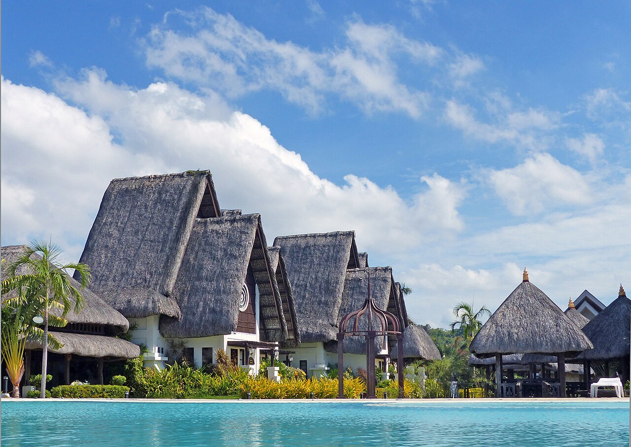 tropical beach resort (foto: Bernard Spragg. NZ from Christchurch, New Zealand / CC0, Wikimedia Commons)