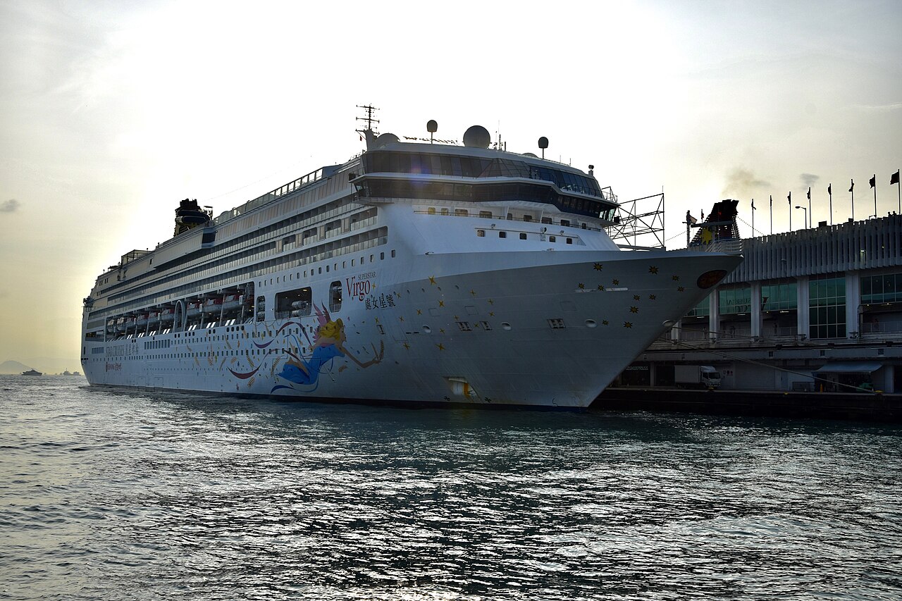 cruise ship ocean (foto: Ank Kumar / CC BY-SA 4.0, Wikimedia Commons)