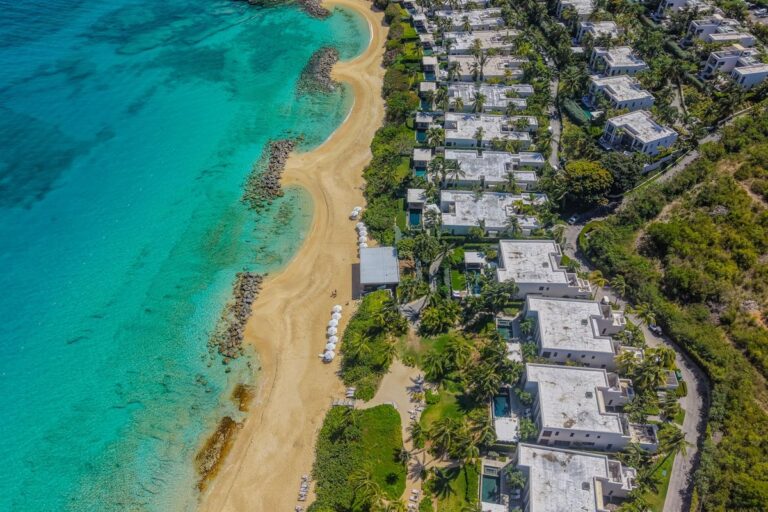 Exploration des plus belles plages privées du globe