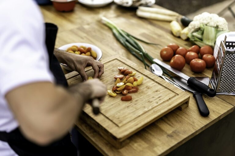 Gastronomie Immersive : Les Experiences Culinaires qui Transforment un Voyage