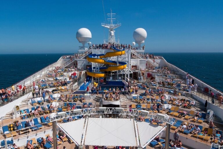 Plongée dans l’univers des croisières de luxe