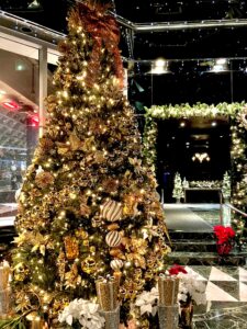 hotel lobby christmas tree